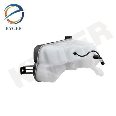 خرید LR060349 بطری رادیاتور مخزن بازیافت خنک کننده موتور خودرو با سنسور LR024296 J9C1432 31200321 برای Land Rover تولید آنلاین