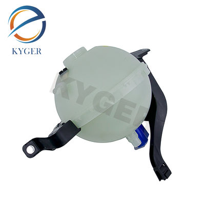 خرید 17138614293 قیمت عمده فروشی مخزن خنک کننده مخزن گسترش آب برای BMW F18 سری 5 لوازم جانبی خودرو 1713 8614 293 تولید آنلاین