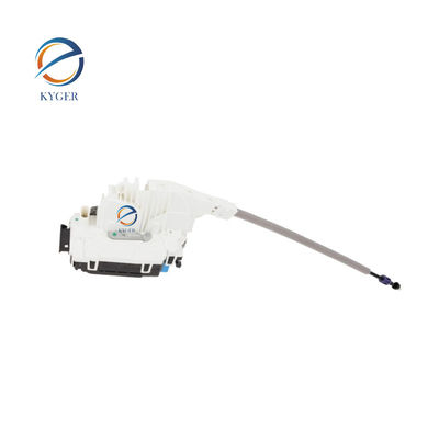خرید 2047303035 High Quality Auto Parts Rear Right Door Lock Module Actuator 204 730 30 35 for Mercedes-Benz C218 X117 C117 W204 W176 تولید آنلاین